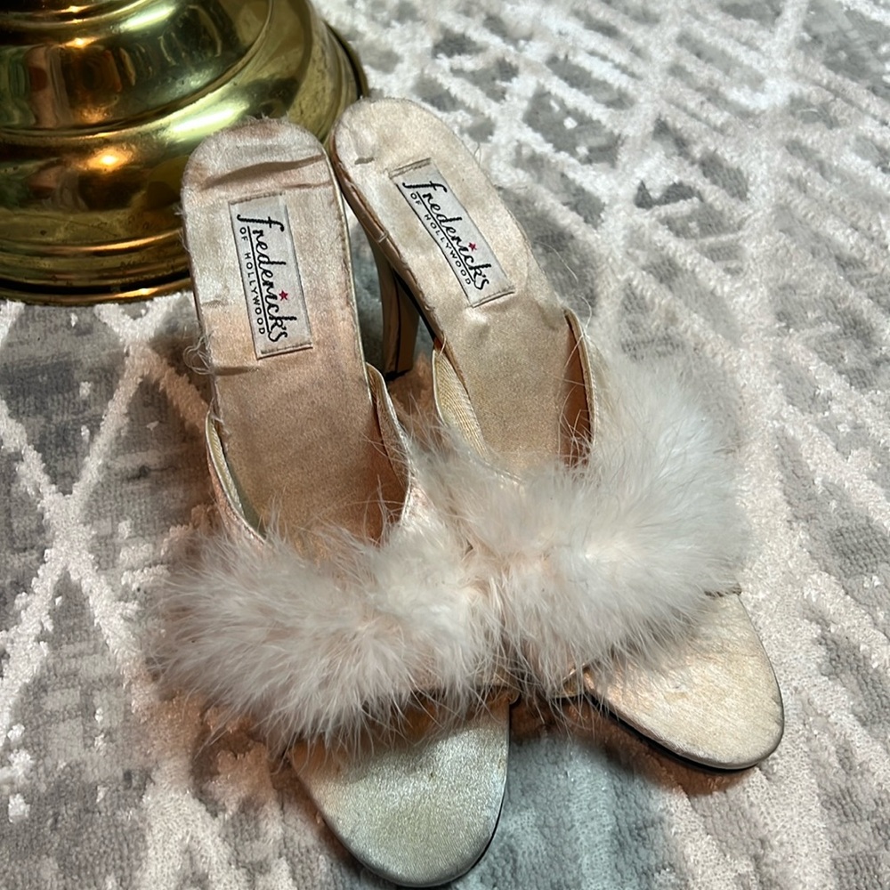 Vintage hard to find Fredericks of Hollywood feather cream healed slippers